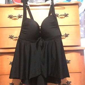 torrid Swim - Torrid 2x black tankini top with bow torrid Swim - Torrid 2x black tankini top with bow